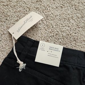 NWT Universal Threads Shorts